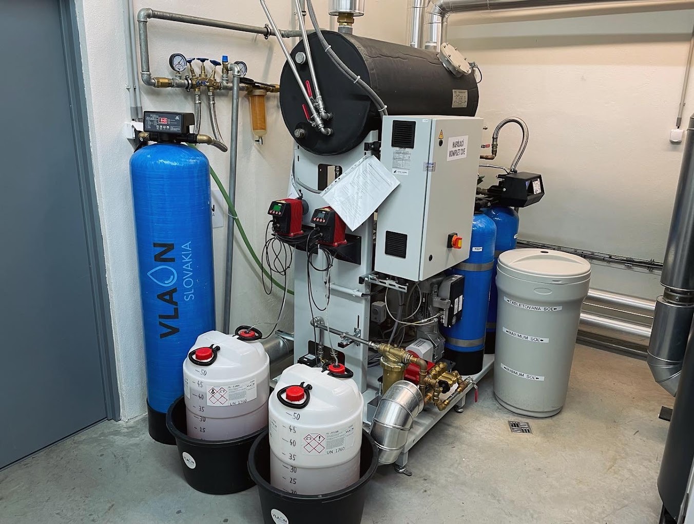 7A423CA3 1FC9 43A2 95F2 60AF14543E34