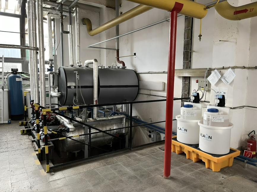 F87CE4EB B0CE 4264 B602 195C5D603A87